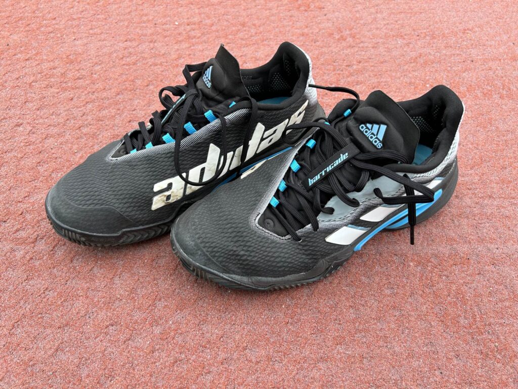 アディダスバリケード2017 adidas アディダス Barricade 2017 OC バリケード2017OC BY1633 クレーコート用  テニス シューズ (27.0cm)｜売買されたオークション情報、Yahoo!オークション(旧ヤフオク!) の商品情報をアーカイブ公開 -  オークファン（aucfan.com） アディダス ...